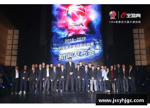 CBA新赛季开启，CBA联赛迎来历史性变革，球迷期待国内篮球盛事再创辉煌 - 副本